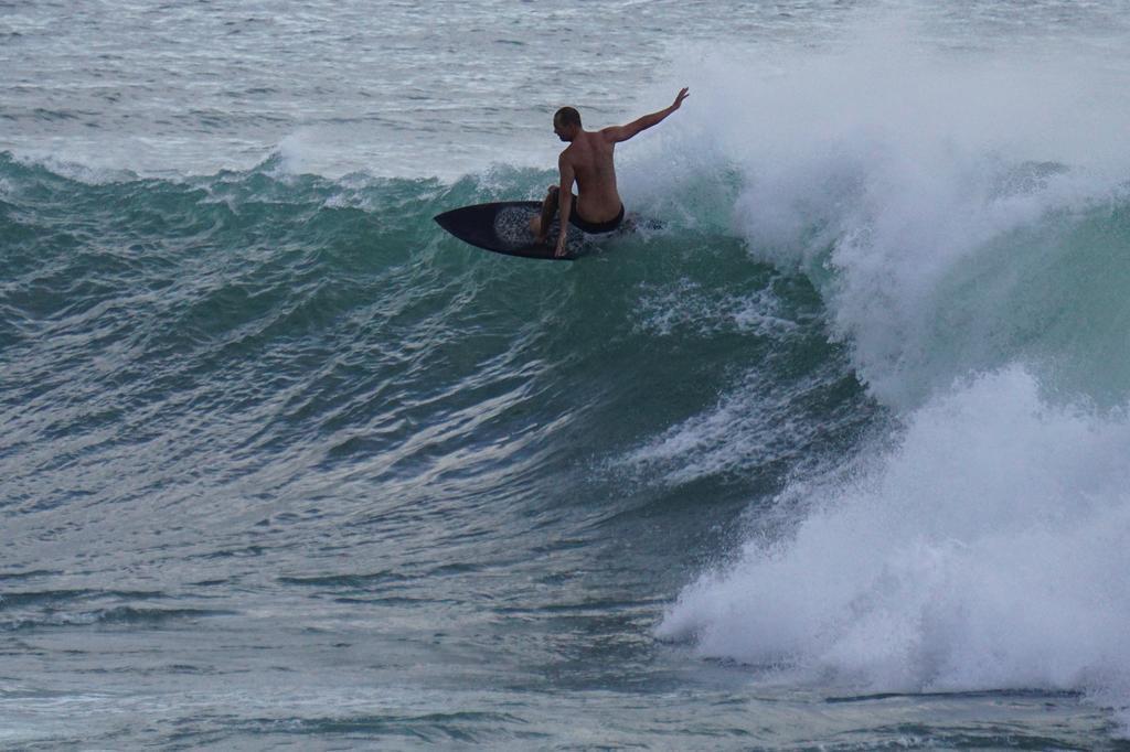 Sunset Surfing Beach Resort Matara Dış mekan fotoğraf